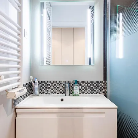 Guestready - Tranquil Hideaway In The Vibrant 15th Párizs